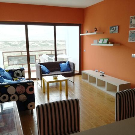 Surfhouse Hostel Famara Teguise (Lanzarote) Exterior photo