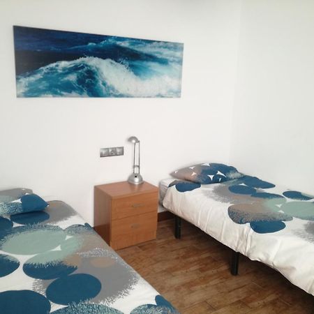 Surfhouse Hostel Famara Teguise (Lanzarote) Exterior photo